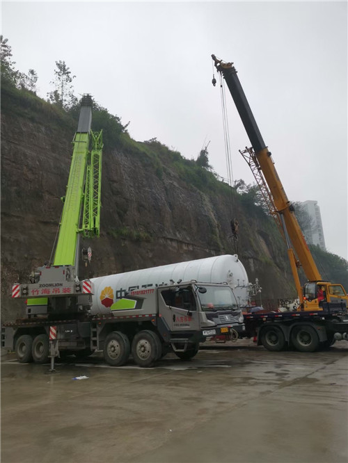 宿松县“不怕风雨冻”—— 吊车的 “恶劣环境适应” 技术